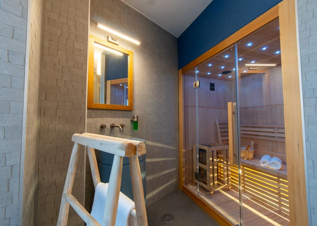 Sauna e doccia